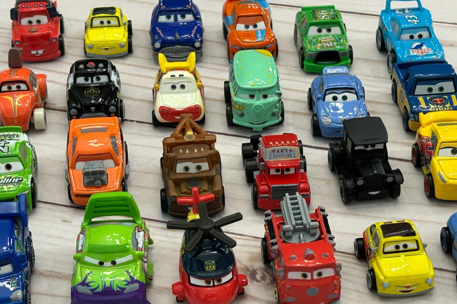 Disney Pixar Cars Mini Racers Loose – You Pick – Flat Shipping