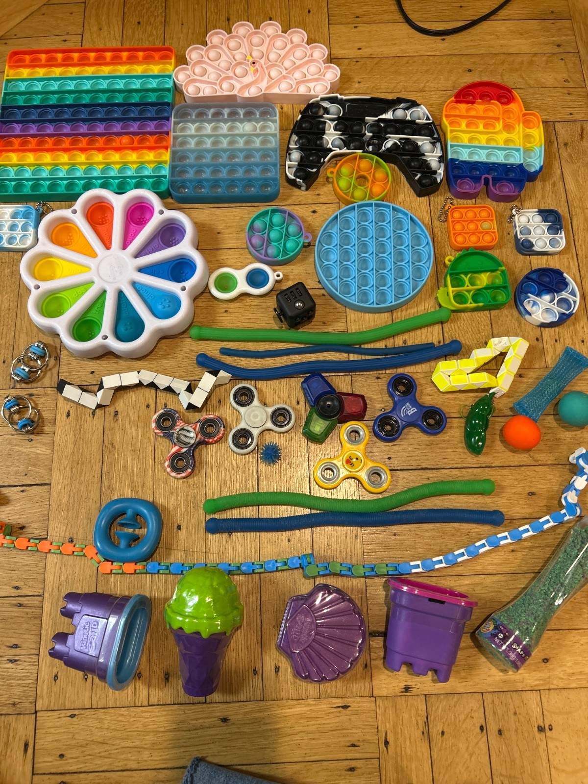 Huge Lot Of Sensory Fidget Toys School Prizes Kinetic Sand Pop Its Spinners More