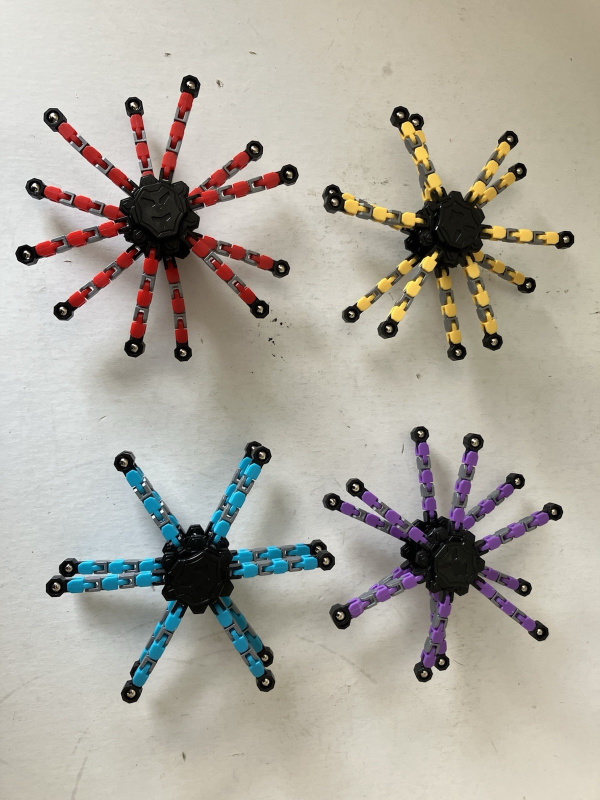 8 Transformable Fidget Spinner Sensory Toys For Adult And Kids.