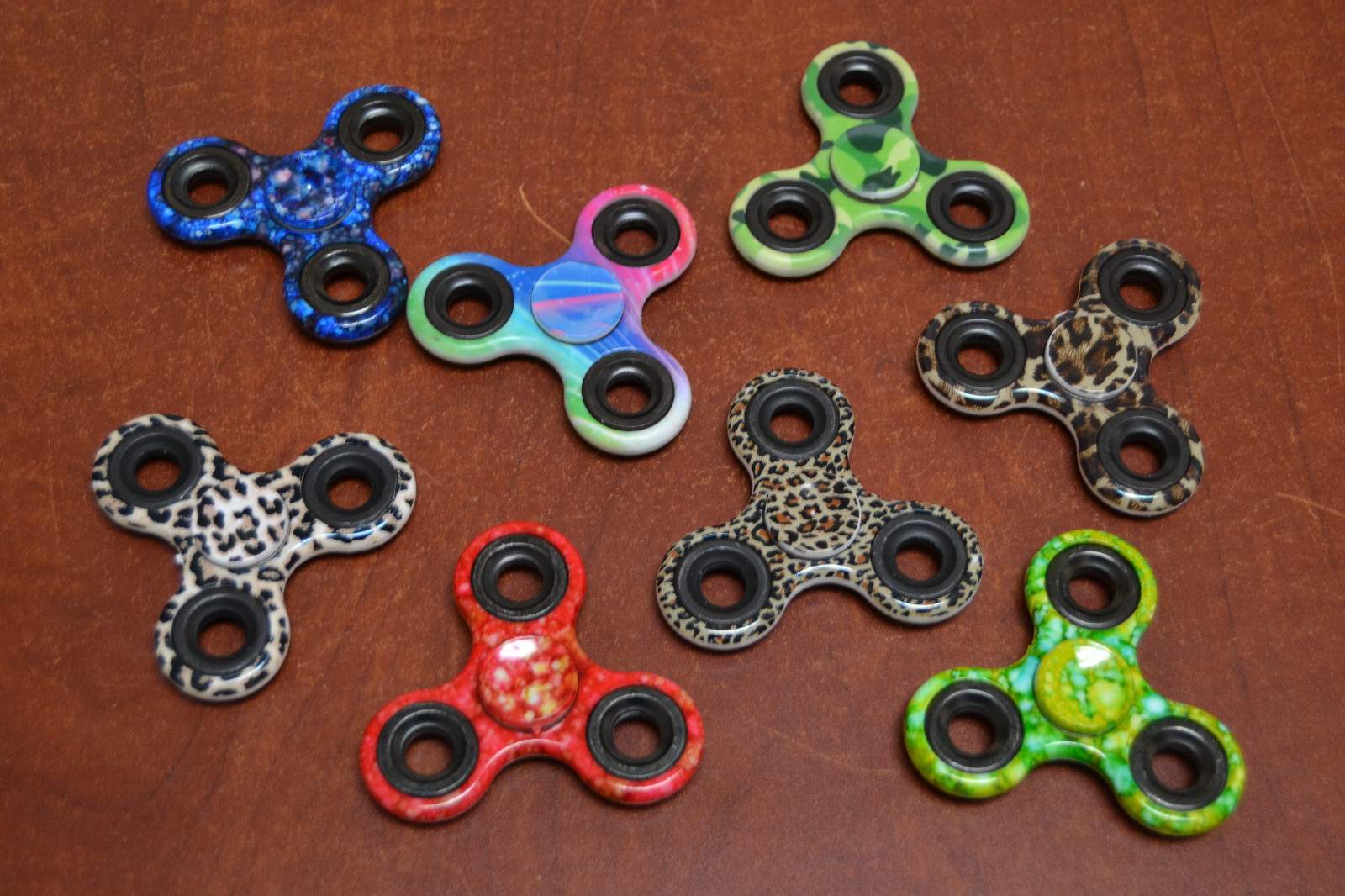 8 PCS ASSORT MIXED FIDGET FIDDLE HAND TRI SPINNER SENSORY TOY
