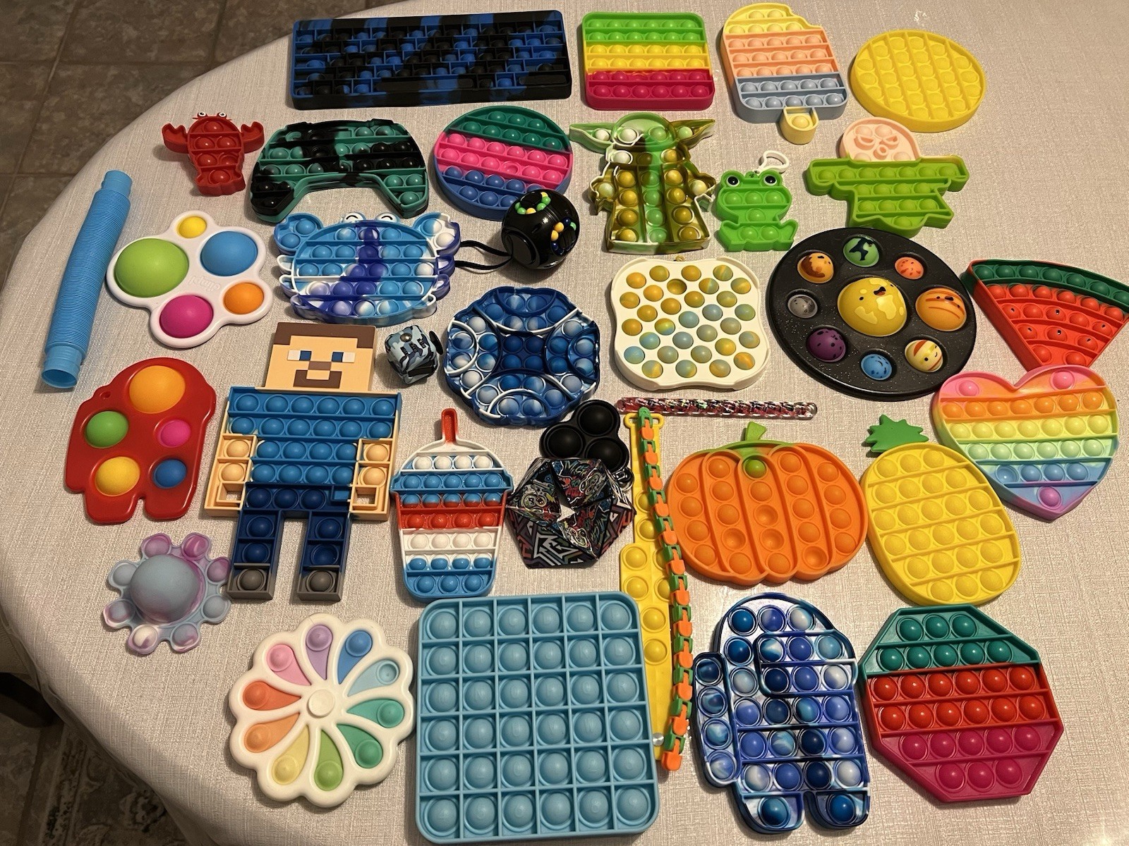 Fidget Bundle 35 Pieces