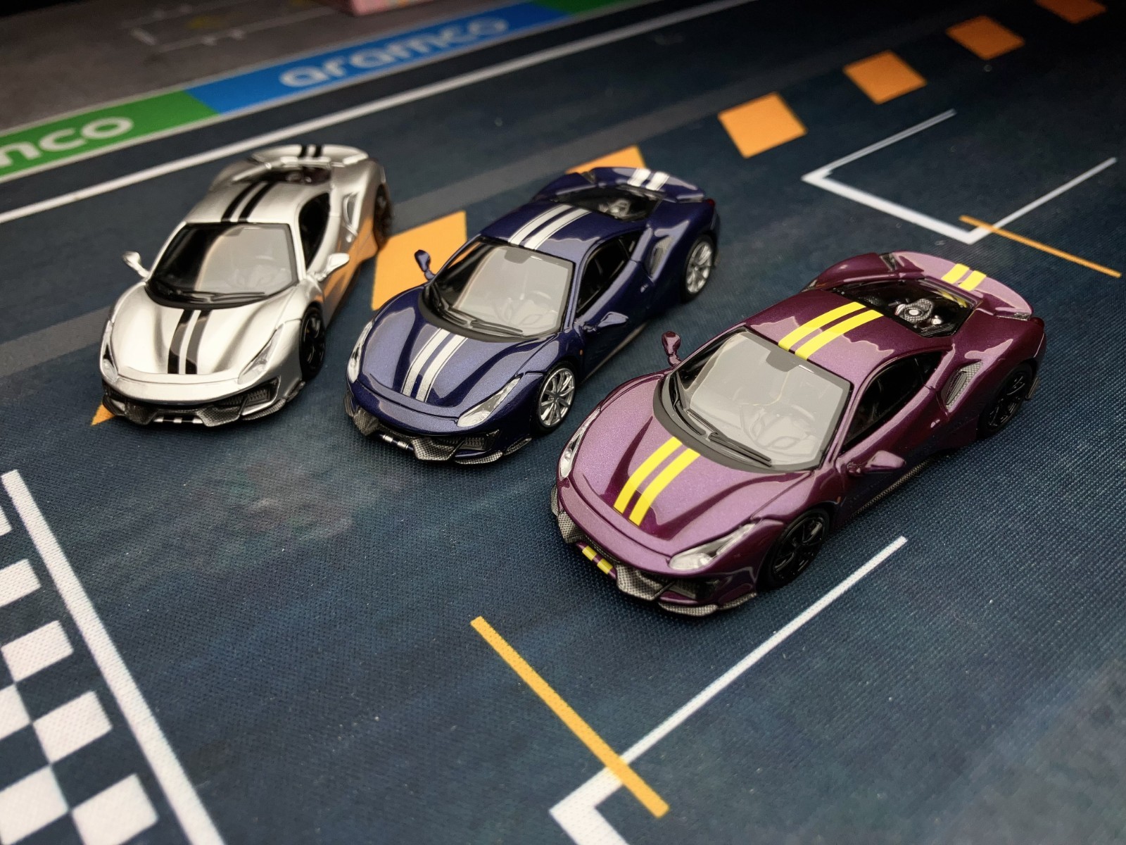 TOC 1:64 488 Pista Coupe Sports Model Diecast Metal Car