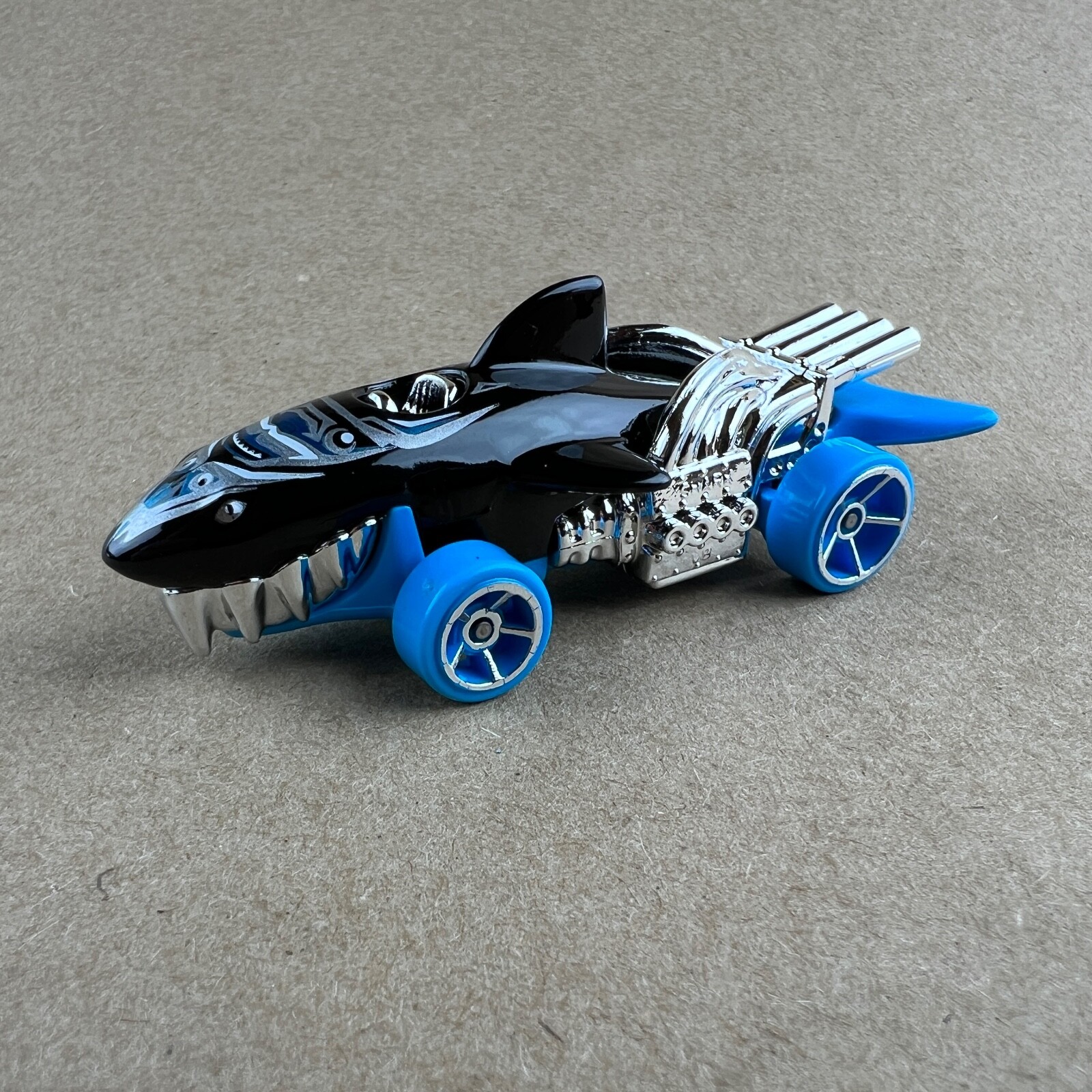 Hot Wheels Sharkruiser Black Blue Pack Exclusive 1:64 Diecast Car Loose