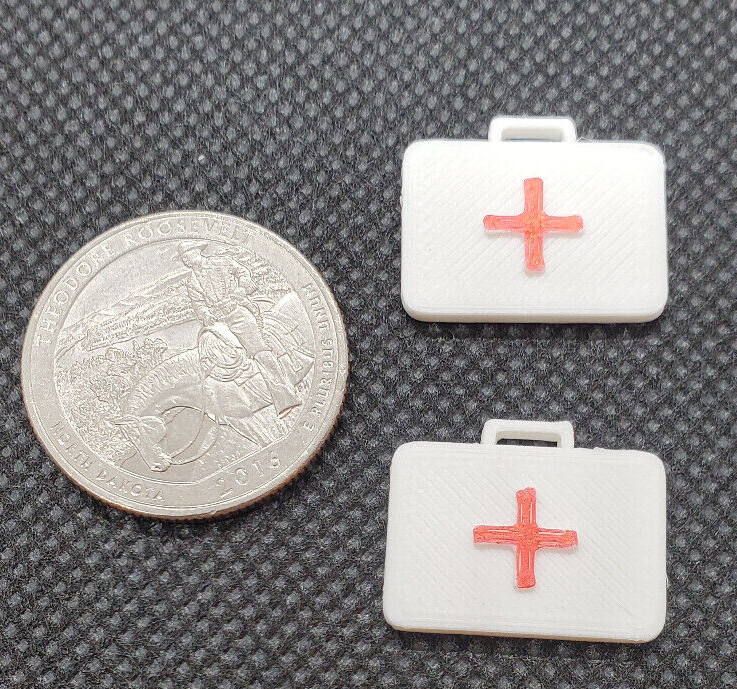 Set of 2 Scale First Aid Kit Box Accessories 1:10 Token Board Games