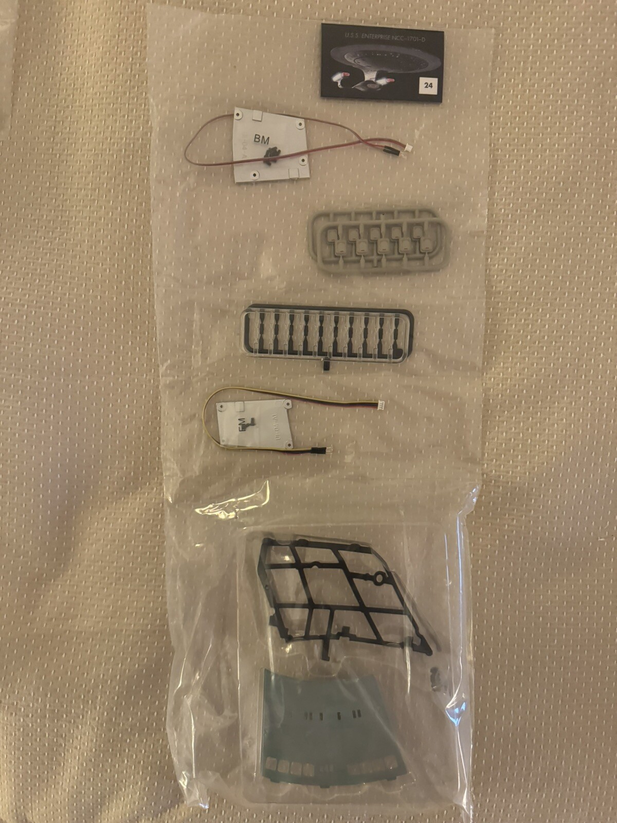 Enterprise-D (Select Part Packs for 1:8 Model)