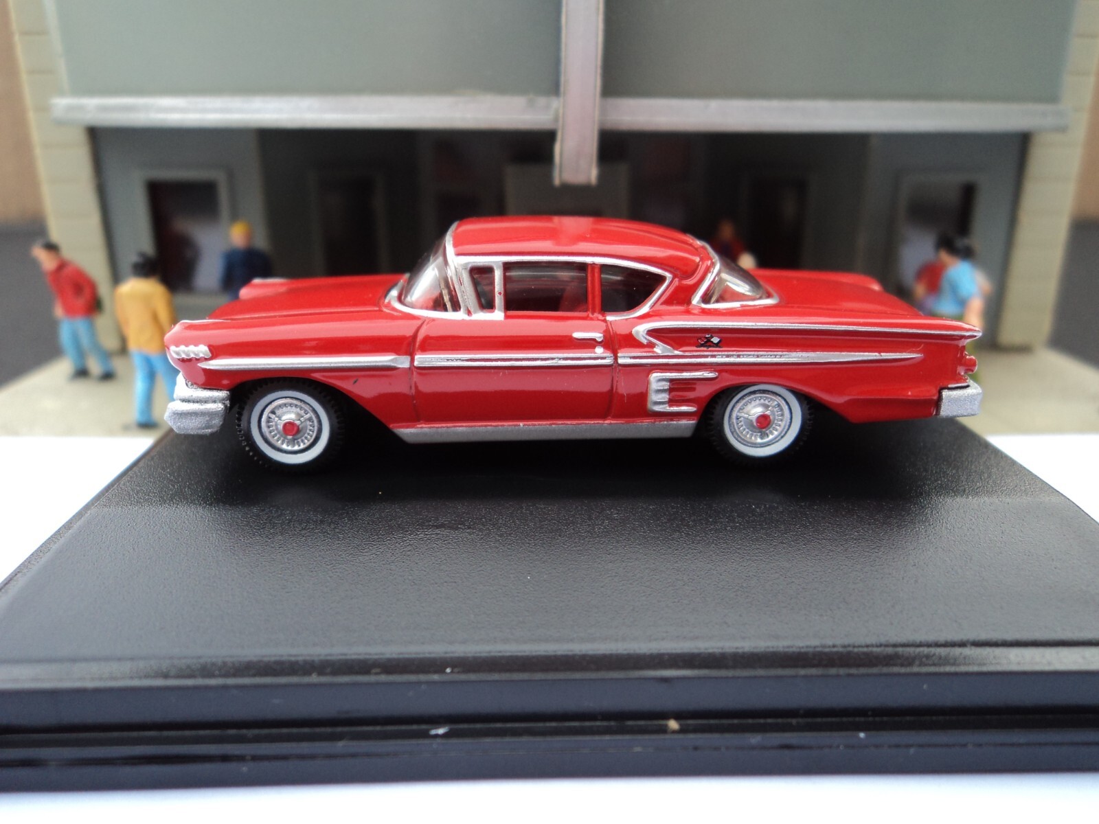 Oxford  1958  Chevrolet Impala Sport Coupe  Red  1/87  HO  diecast