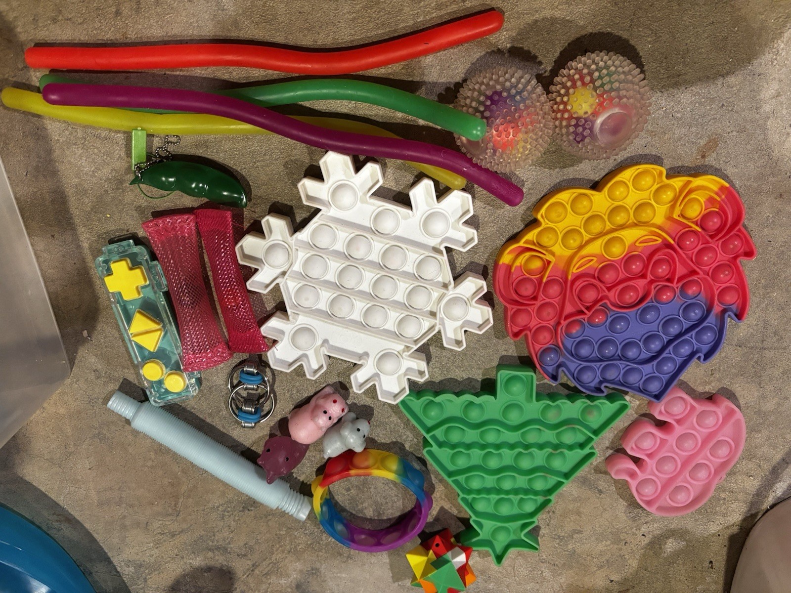 Assorted fidget toys.