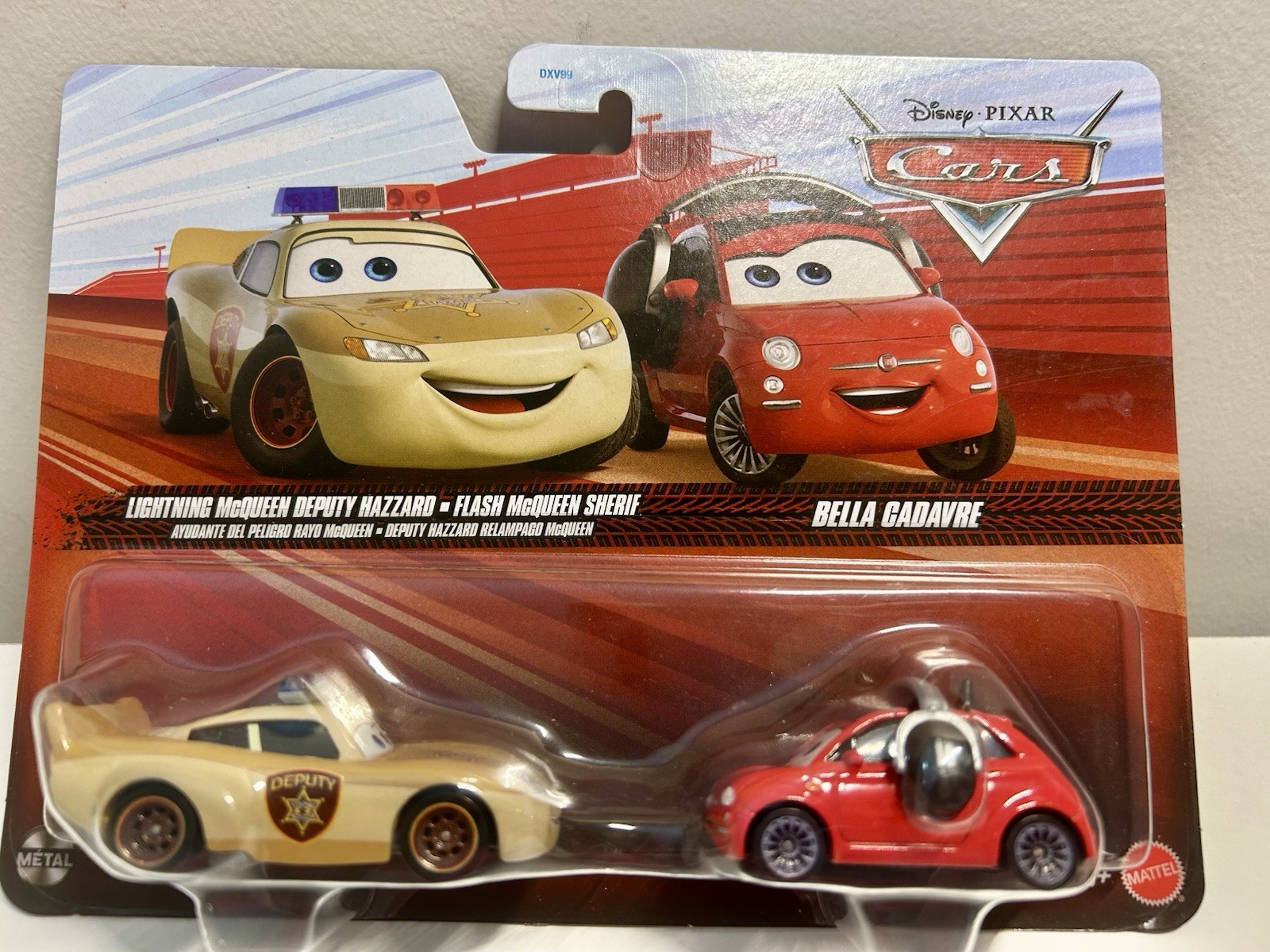 DISNEY PIXAR CARS LIGHTNING MCQUEEN DEPUTY HAZZARD AND BELLA CADAVRE 2 PACK