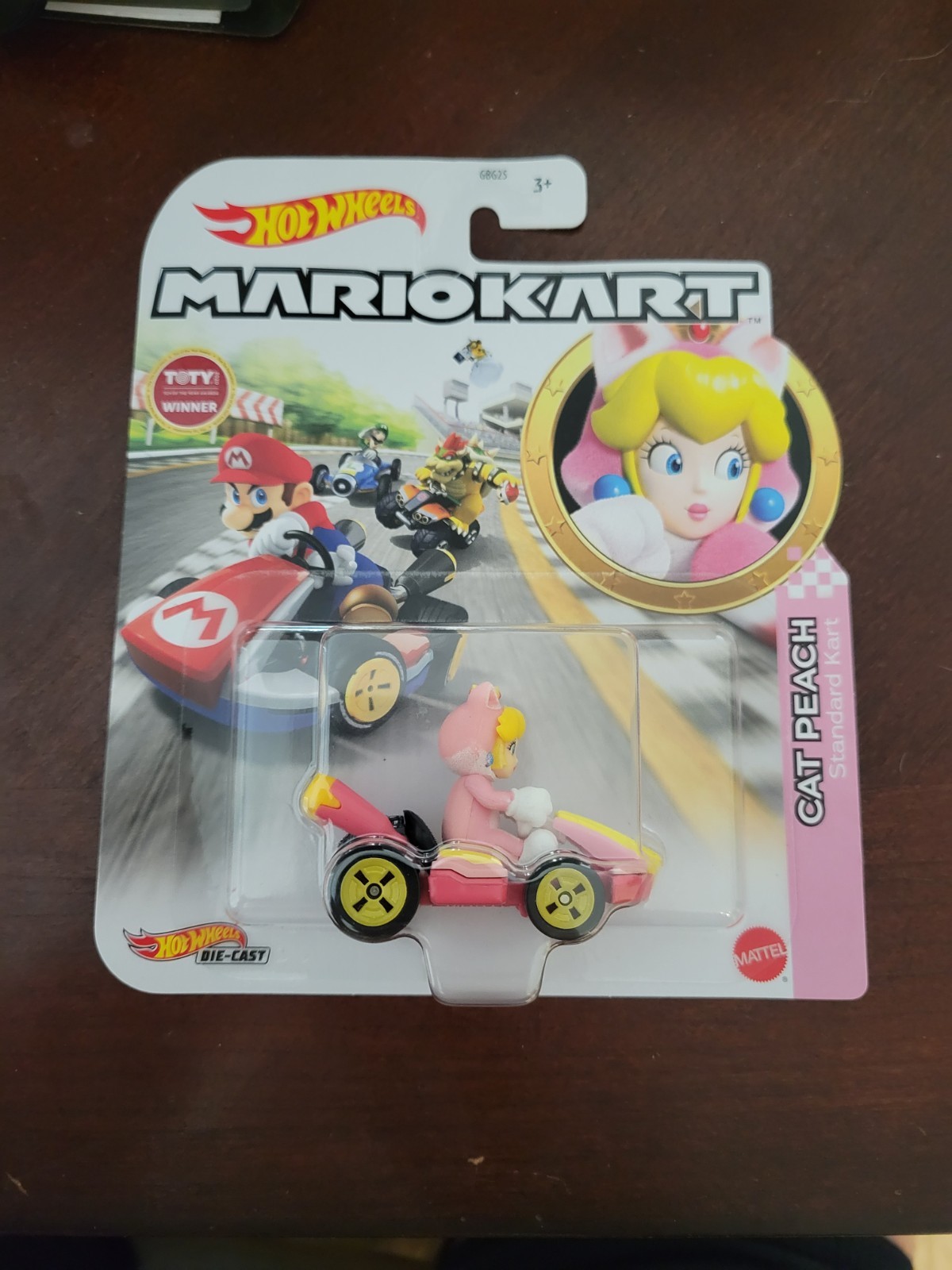 2022 Hot Wheels Mario Kart Cat Princess Peach Standard Kart