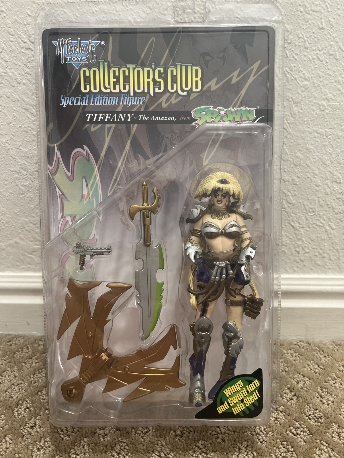 1996 McFarlane Toys Collectors Club Tiffany The Amazon Special Edition Figure