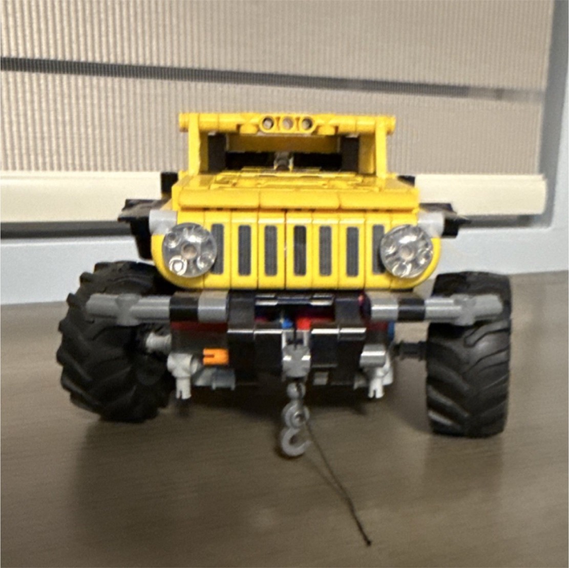 LEGO Technic Jeep Wrangler 42122 Yellow Complete Set 665 Pieces