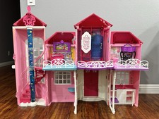 Foldable Barbie Malibu House 2013 Mattel Rare