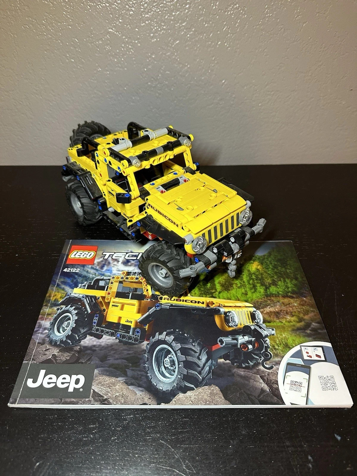 Lego TECHNIC Jeep® Wrangler 42122 100% Complete