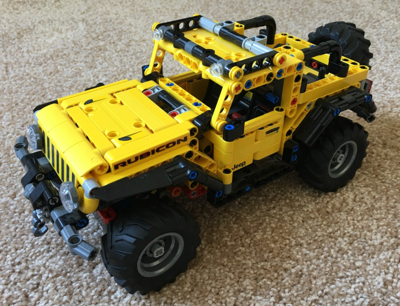 LEGO Technic Jeep Wrangler Rubicon Set 42112 Assembled No Manual or Box