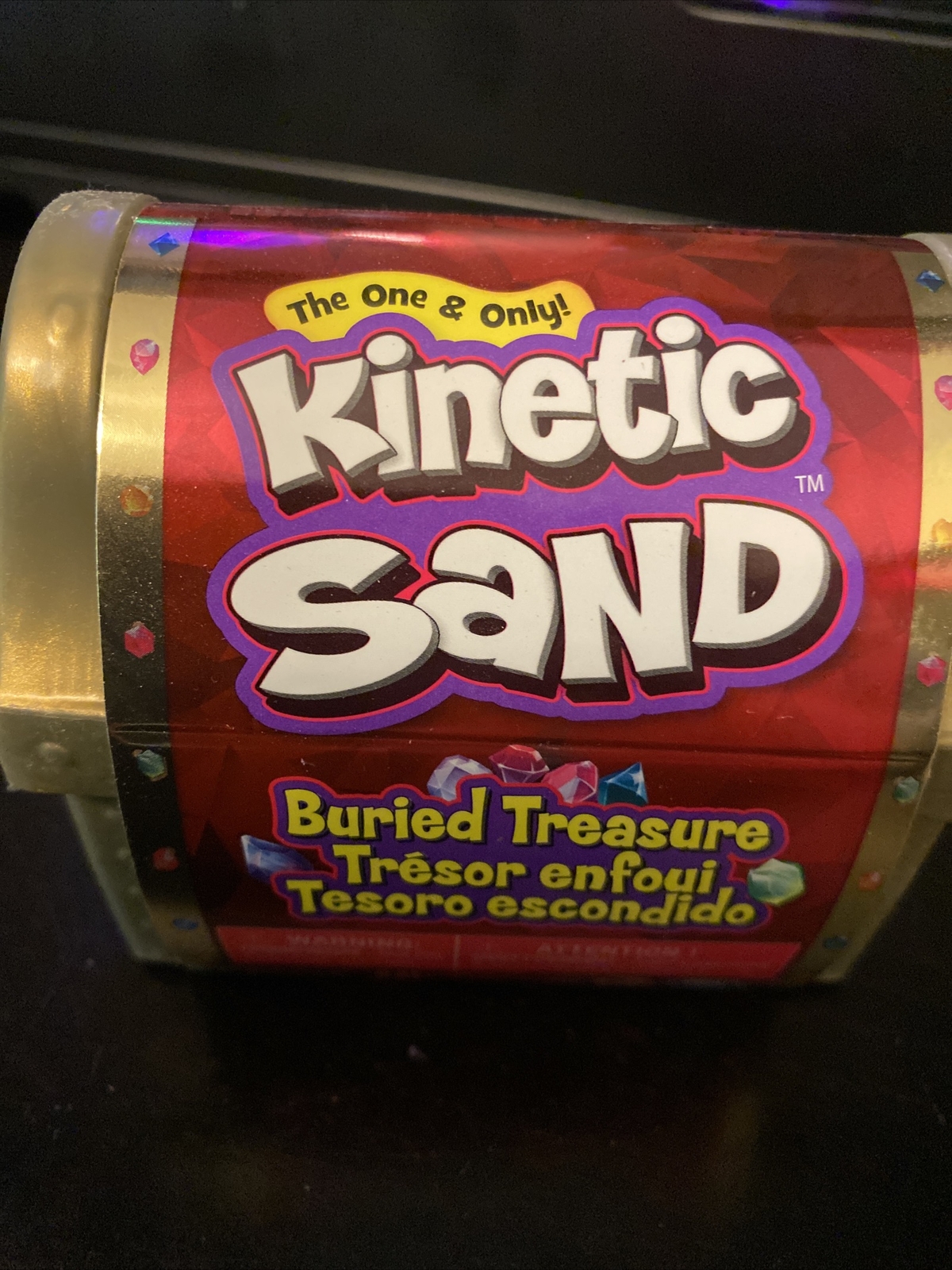 Kinetic Sand, Buried Treasure Playset with 6oz of Kinetic Sand (Style May Vary)