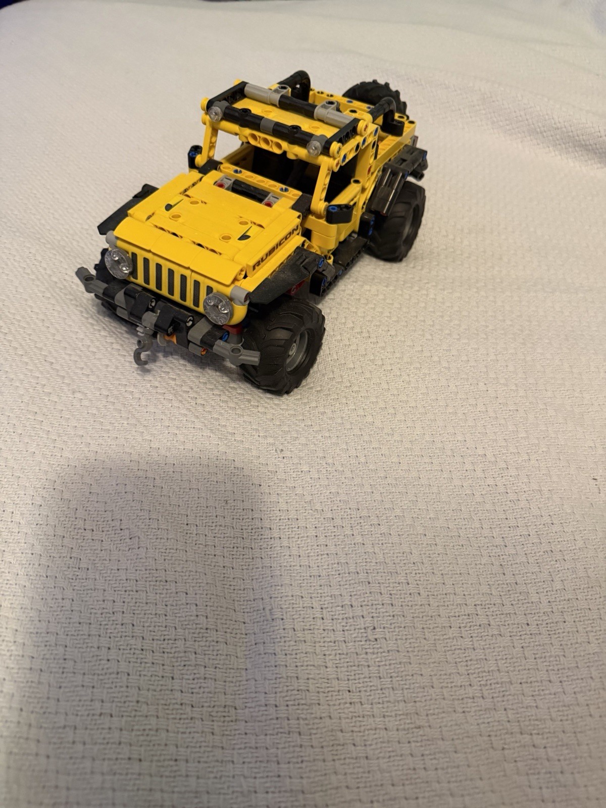 LEGO Technic Jeep Wrangler 42122 Complete Set 665 Pieces
