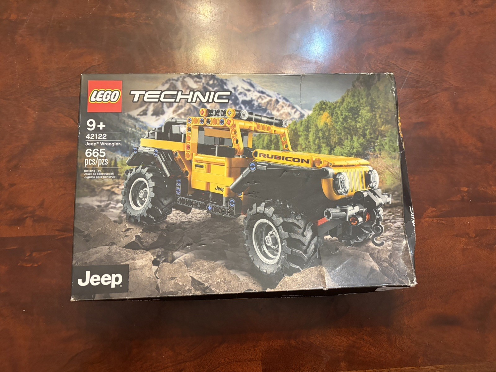 LEGO Technic Jeep Wrangler Rubicon 42122 Building Kit (665 Pieces)