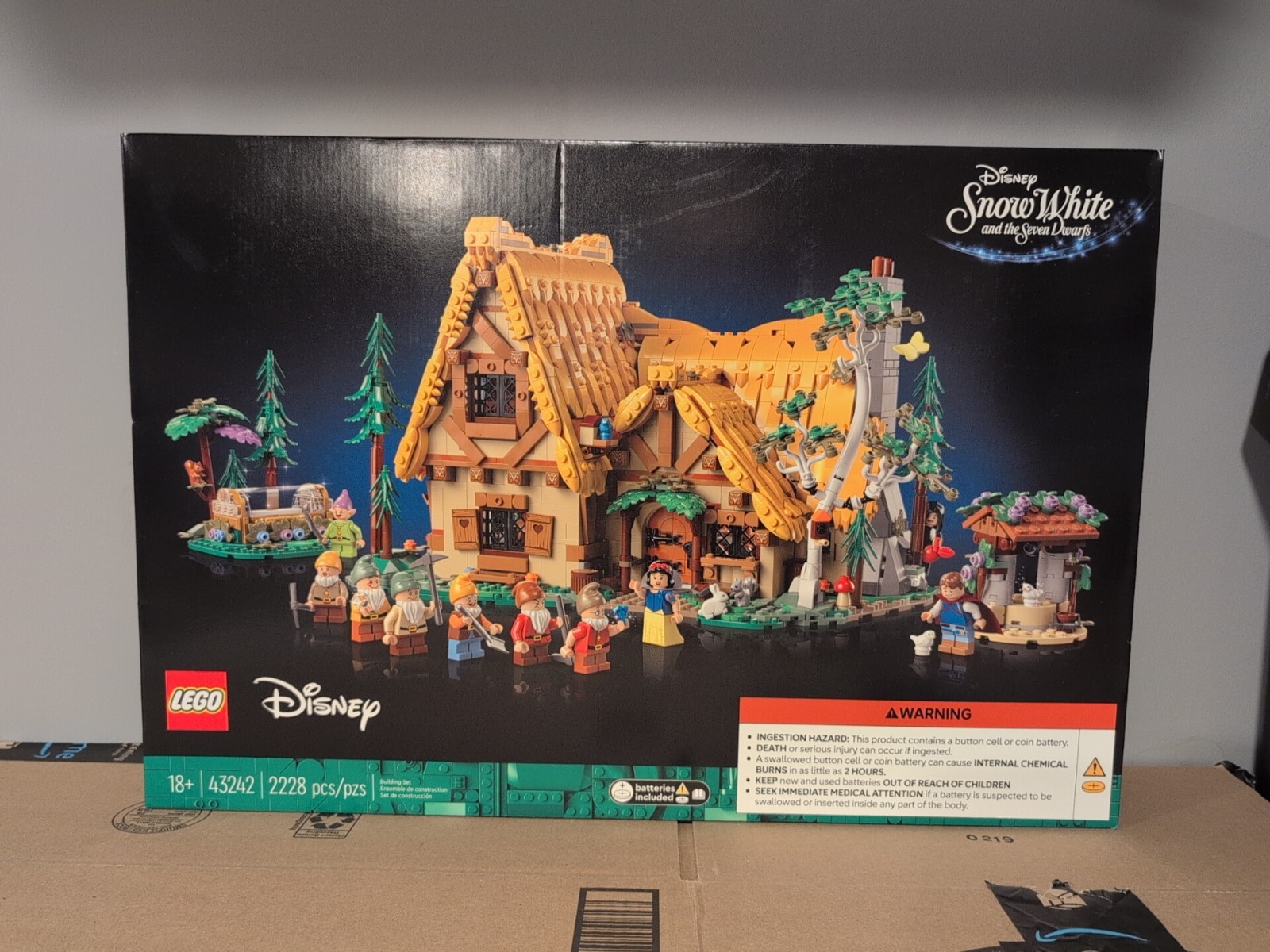 Lego, Disney, Snow White And The Seven Dwarfs Cottage 43242￼