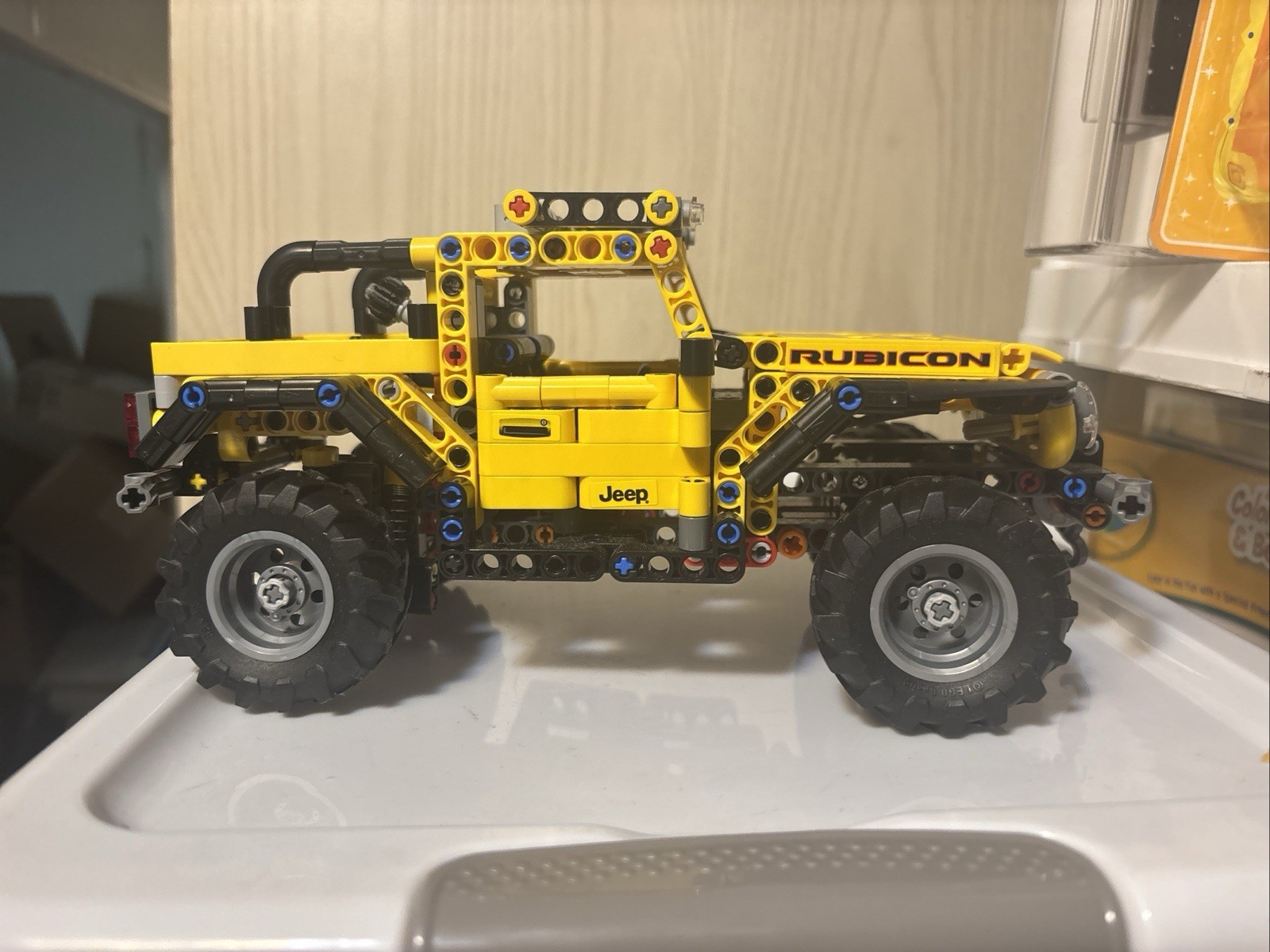 Lego Technic Jeep Wrangler 42122 Building Set