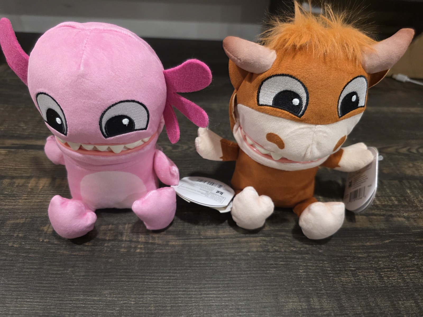 Chatter Chompers 2 Pack- Axolotl And Cow