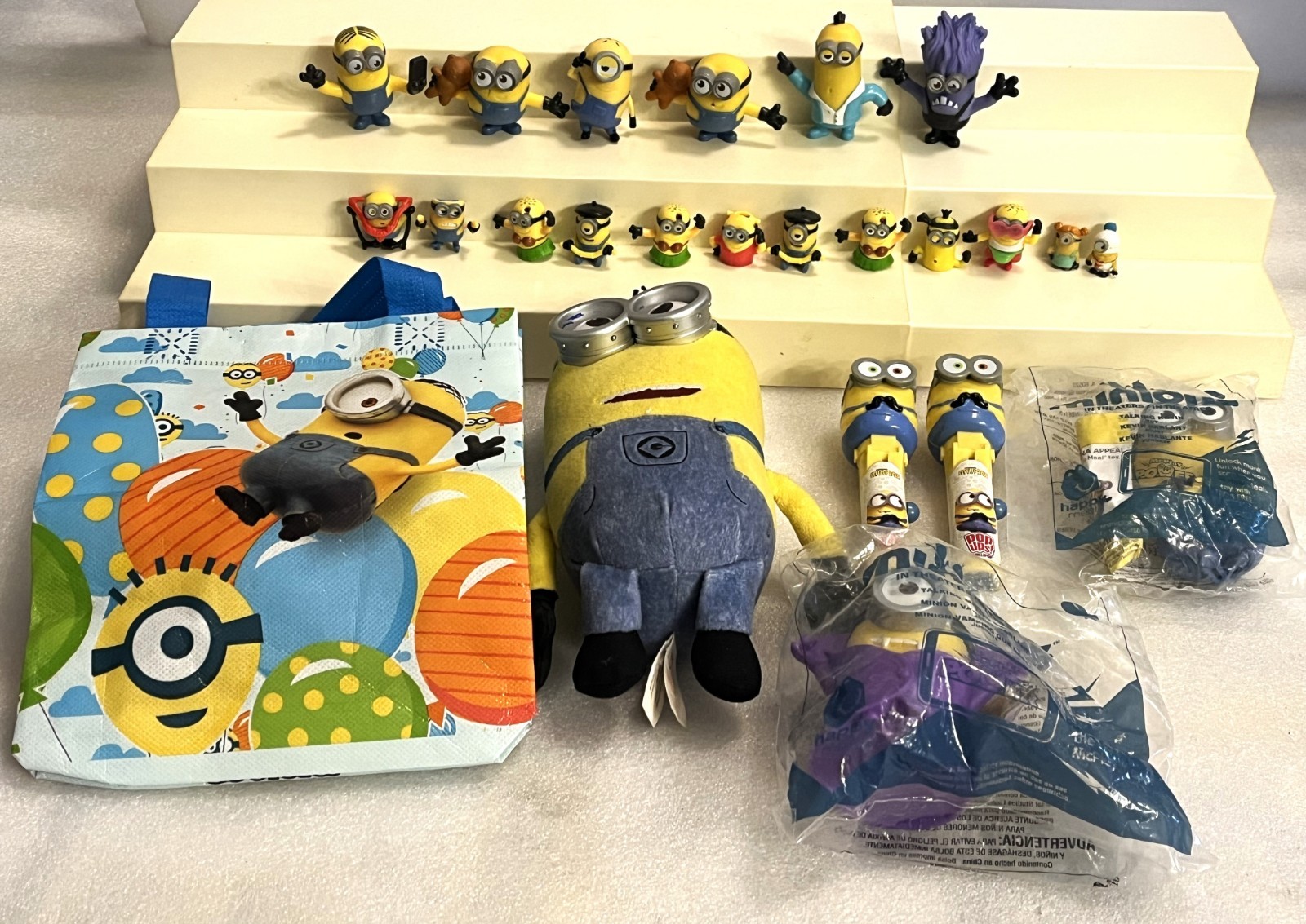 Lot Of 24 Despicable Me Minions Figurines, McDonald’s Happy Meal Toys, Bag, PEZ