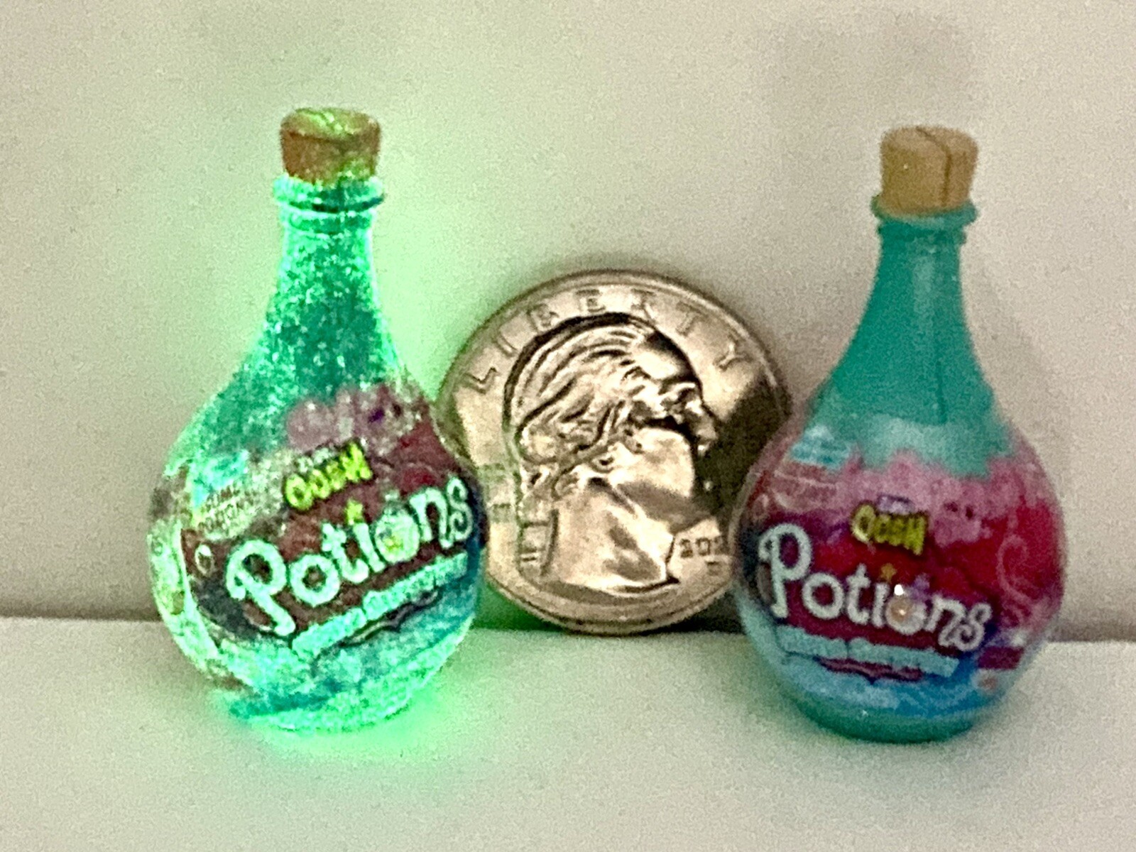 Zuru OOSH Potion Magic Surprise Glow In The Dark & Regular Mini Brands Series 1