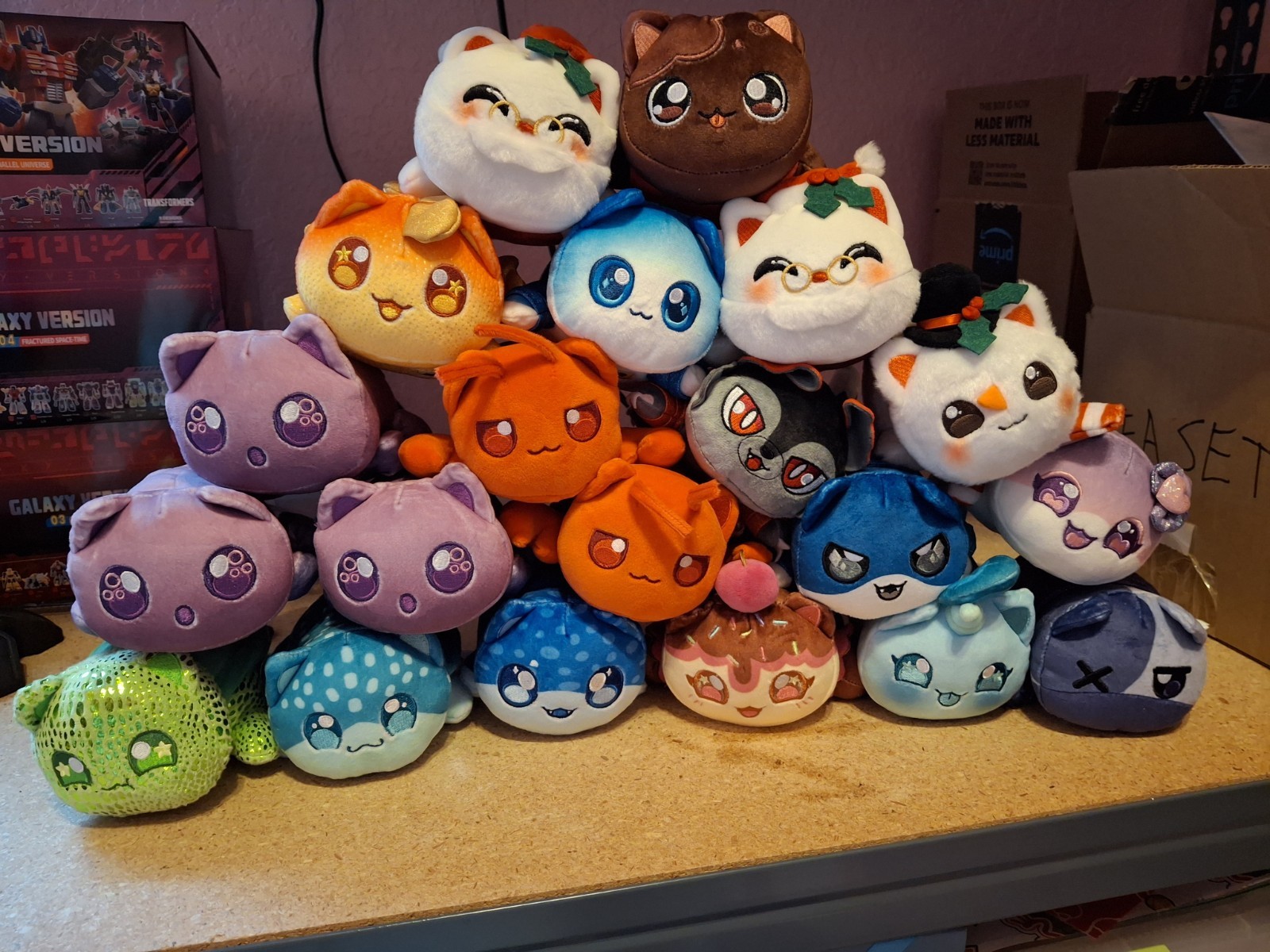 Meemeows Lot Of 21 Sale Plush Cats Aphmau Collectable Toys
