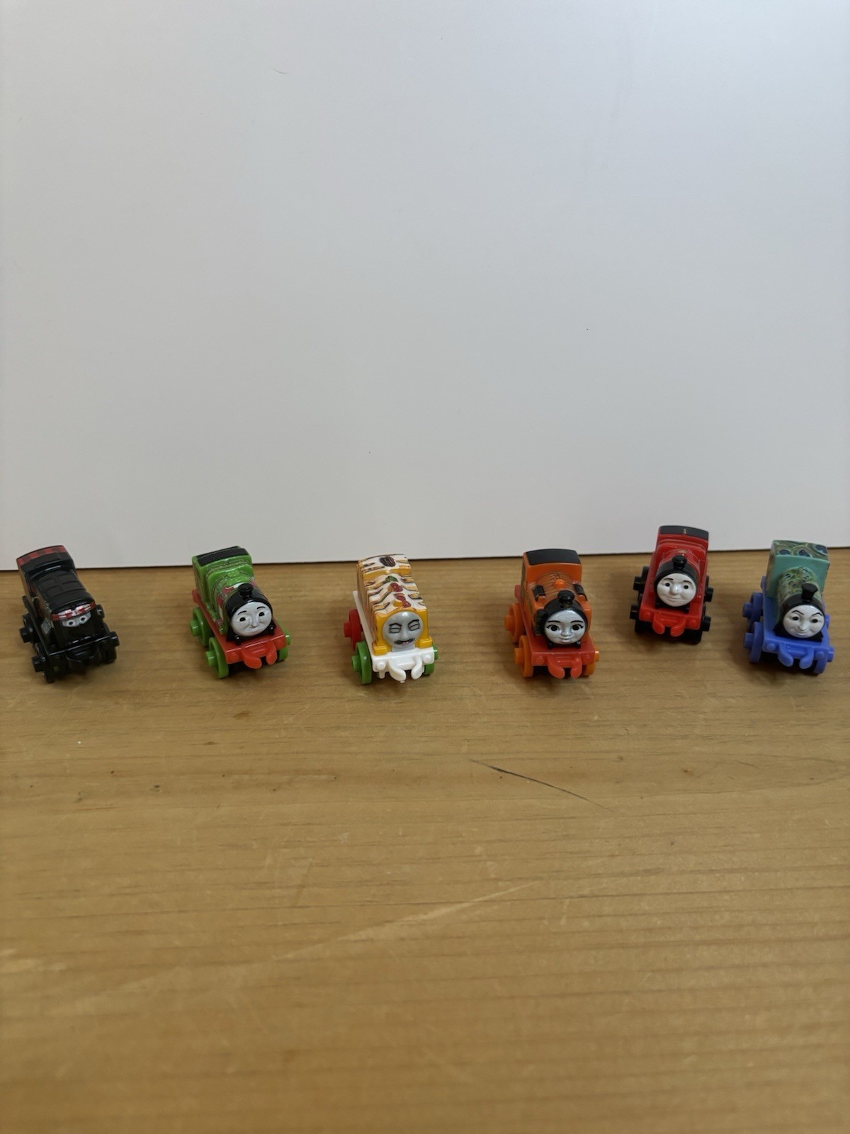 Lot of 6 Thomas & Friends Minis Gullane 2014 Collectable Toys