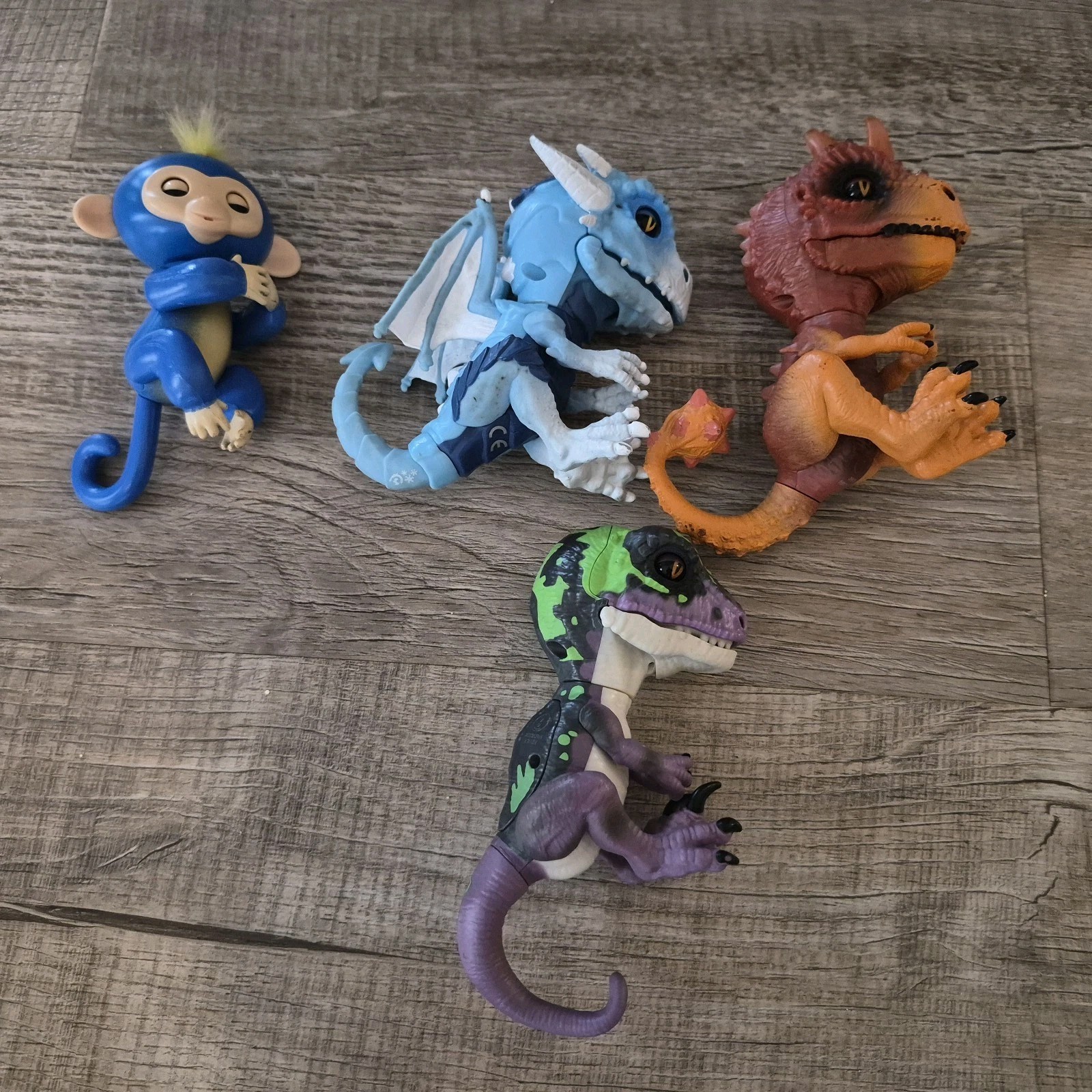 WowWee Fingerlings Lot of 4 Interactive Toys – 2 Untamed Raptors Dragon Monkey